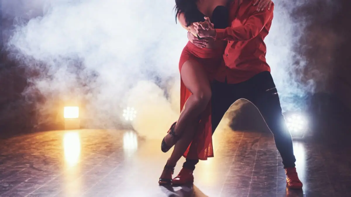 Personer som dansar Bachata